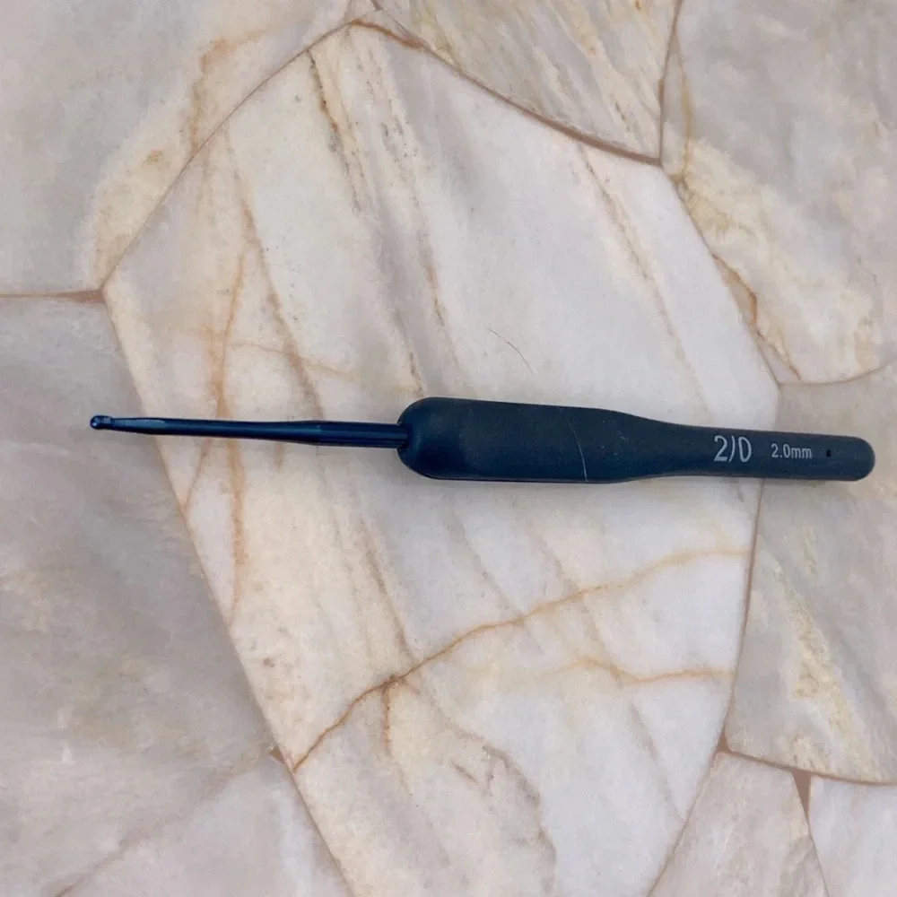 Crochet‎ Needle Black 2.0 mm